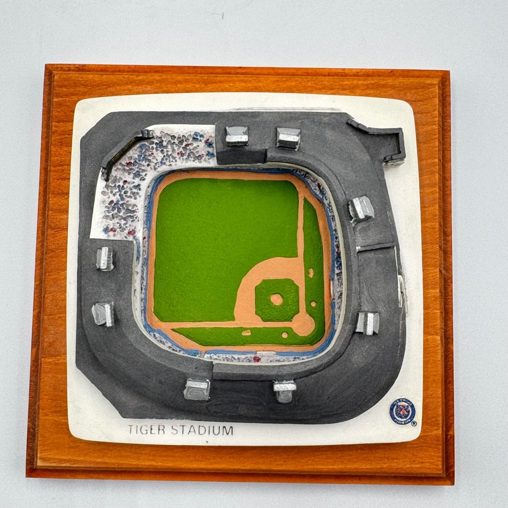 Vintage Detroit Tigers Tiger Stadium 3D Miniature Replica Wood Base MLB Boxed
